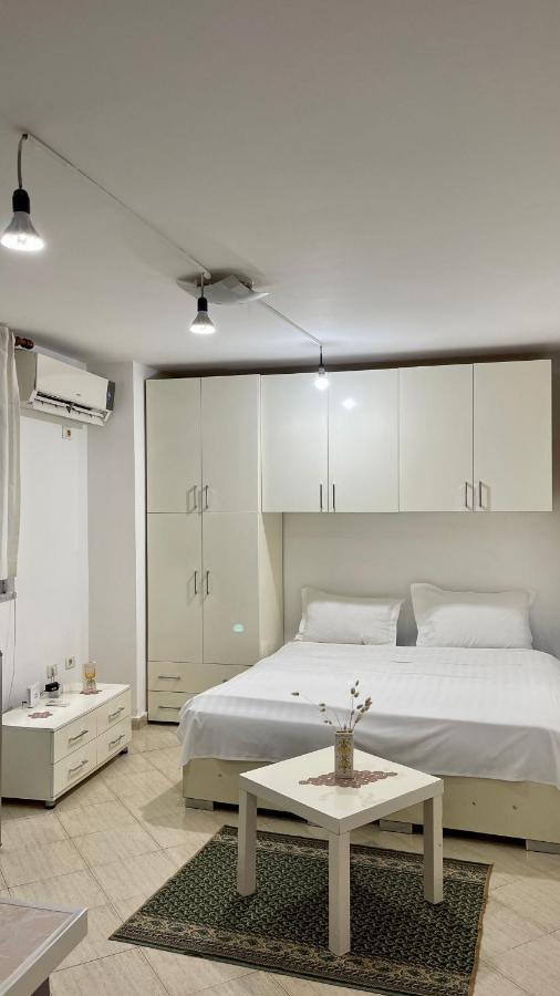 Brilant Studio Apartment City Center 티라나 외부 사진